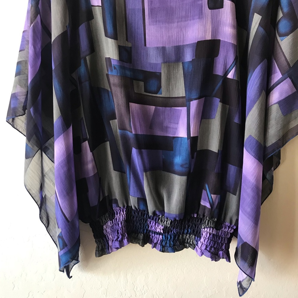 ABSTRACT COLORFUL BLOUSE!! - Picture 2 of 5